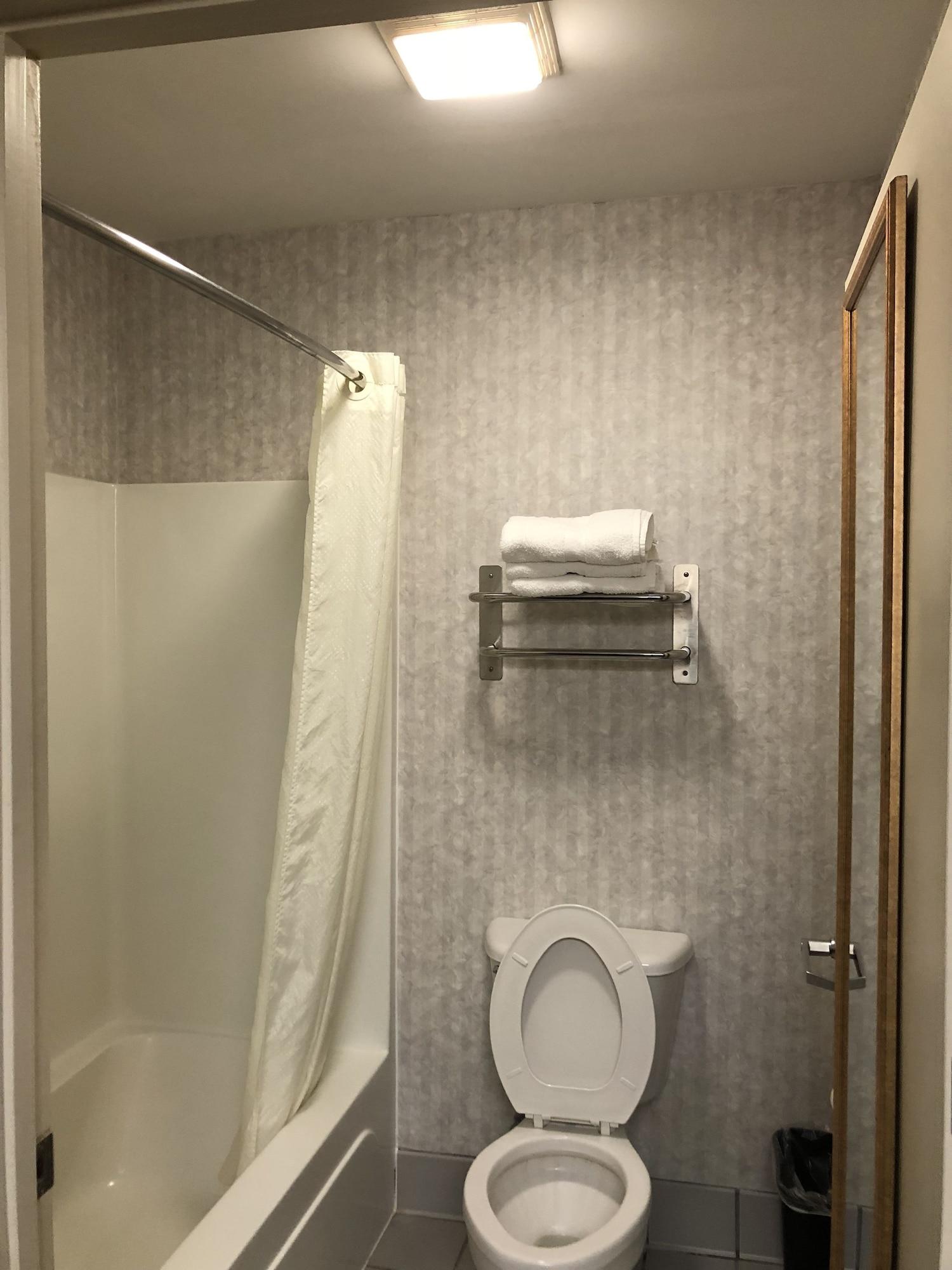 Millennium Inn Ellisville Bagian luar foto