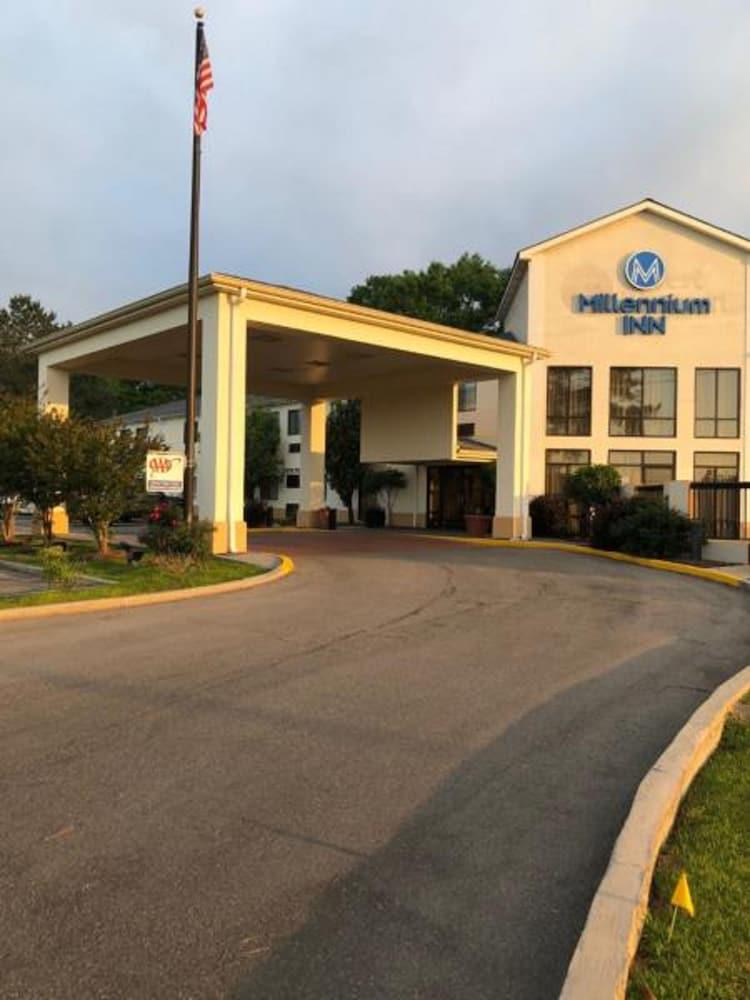 Millennium Inn Ellisville Bagian luar foto
