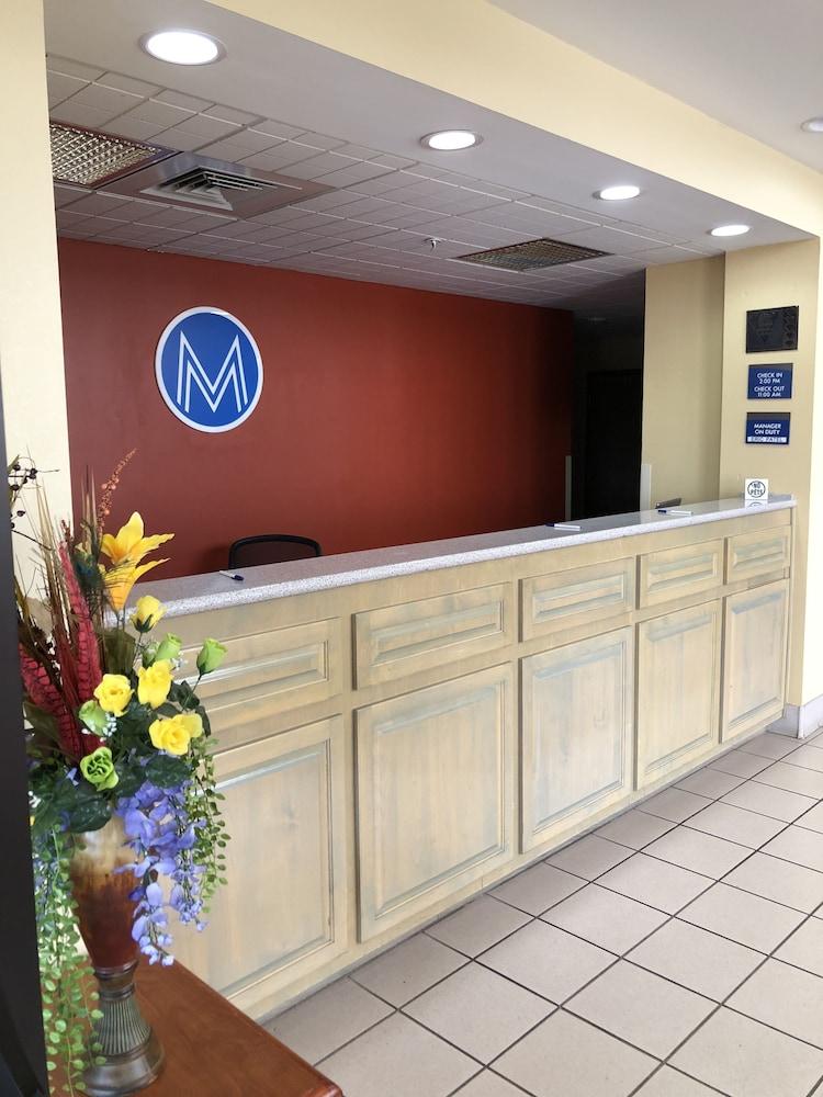 Millennium Inn Ellisville Bagian luar foto