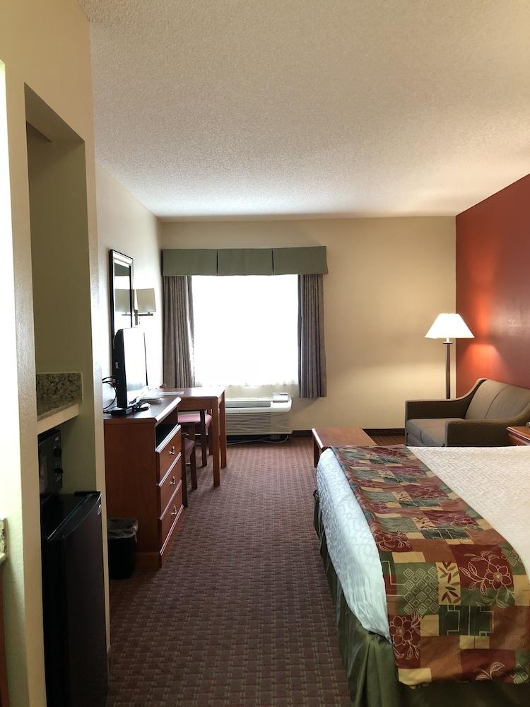 Millennium Inn Ellisville Bagian luar foto