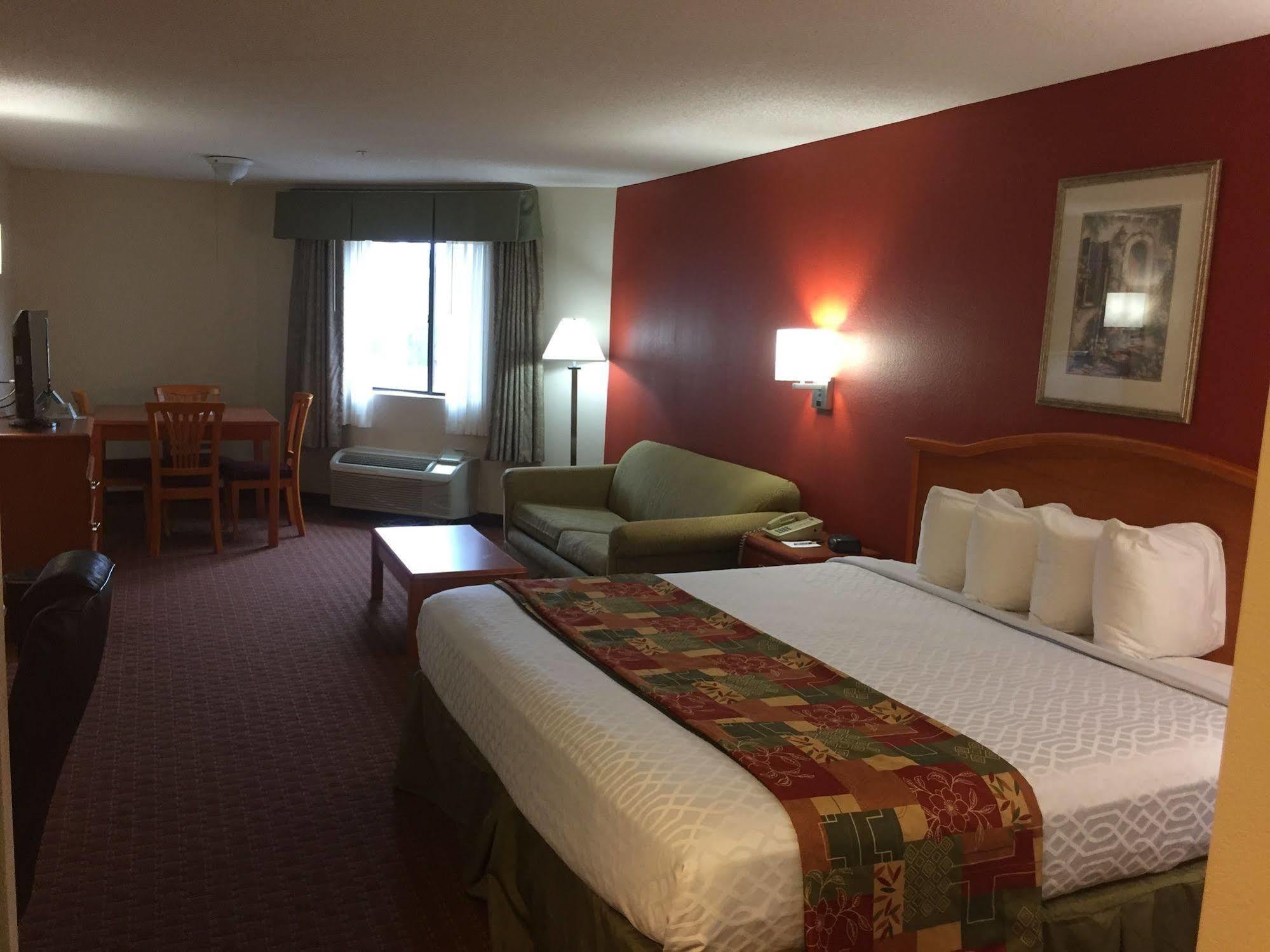 Millennium Inn Ellisville Bagian luar foto