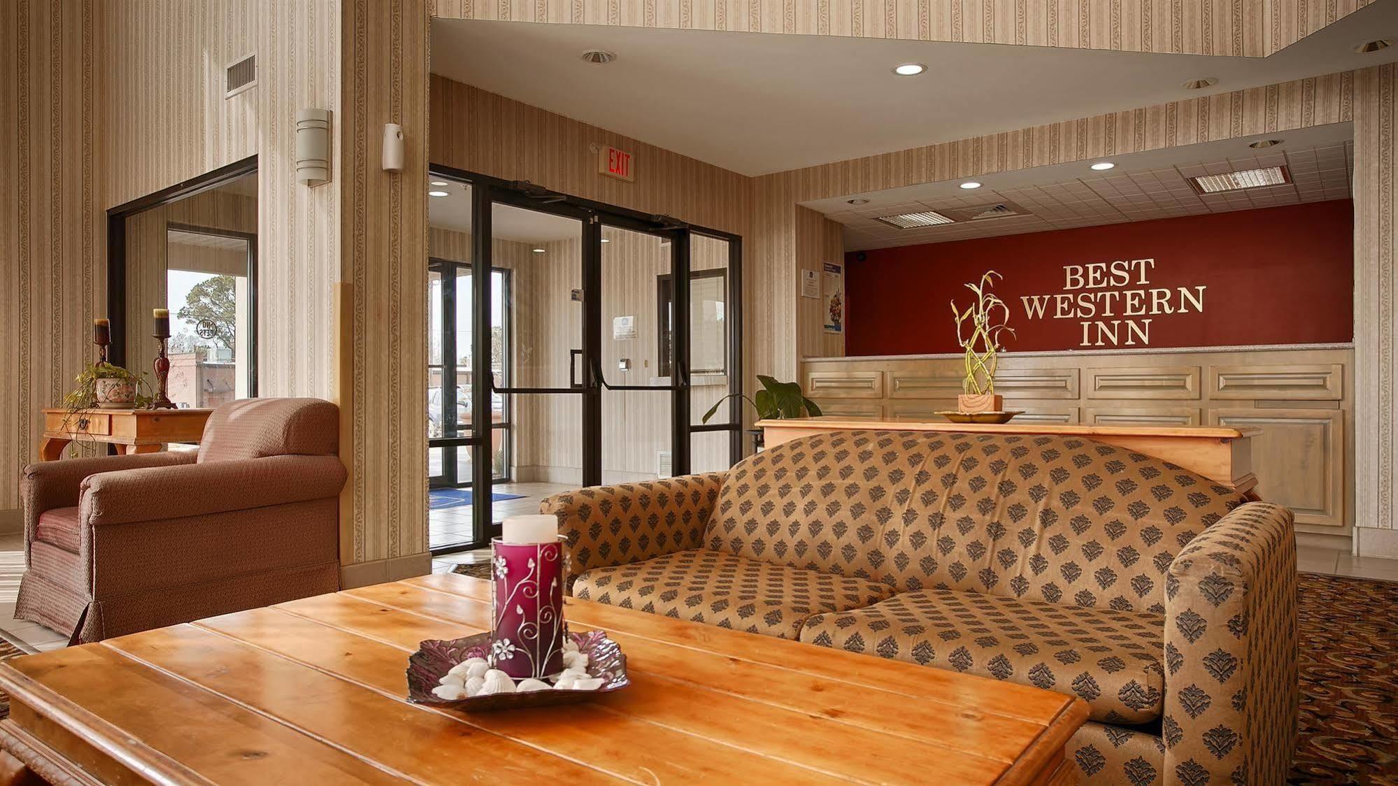 Millennium Inn Ellisville Bagian luar foto
