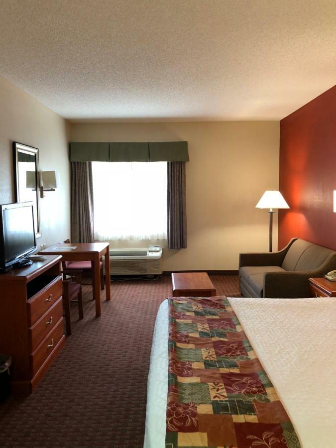 Millennium Inn Ellisville Bagian luar foto